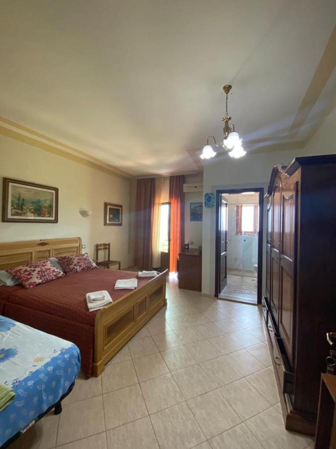 Hotel "San Saena " Radhime Exterior photo