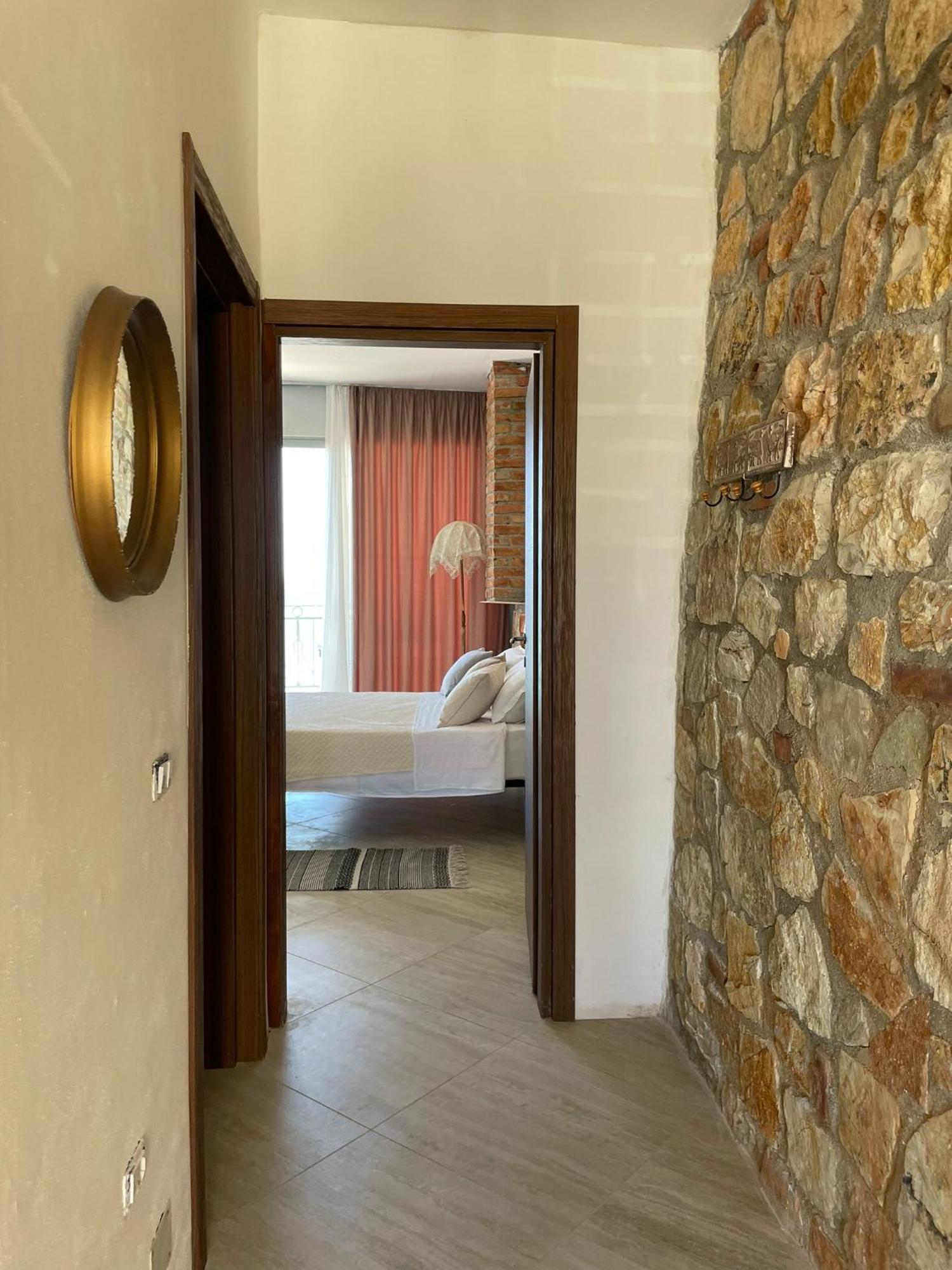 Hotel "San Saena " Radhime Exterior photo
