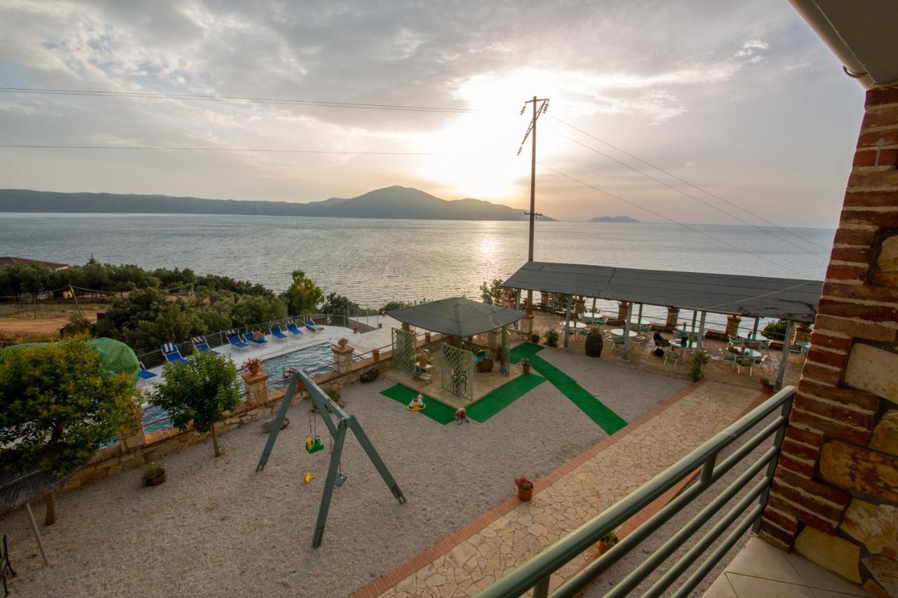 Hotel "San Saena " Radhime Exterior photo