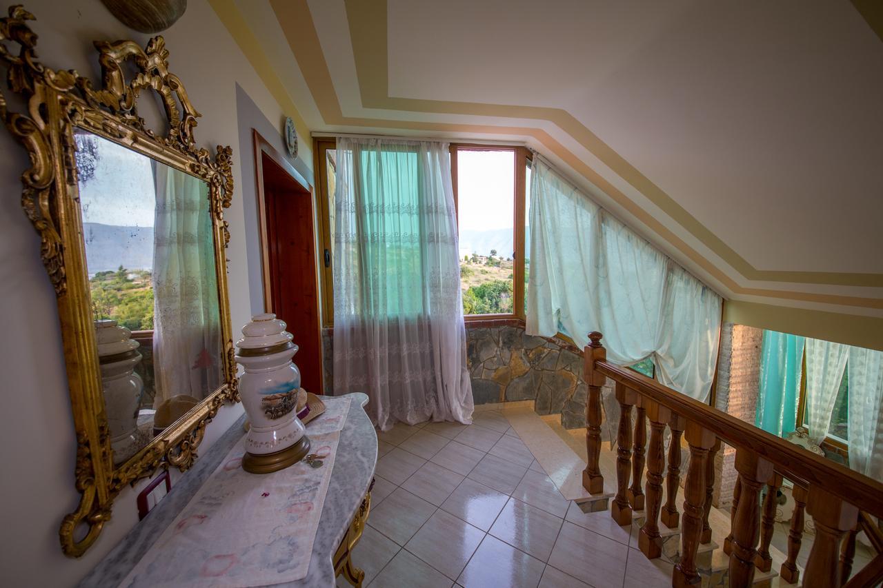 Hotel "San Saena " Radhime Exterior photo