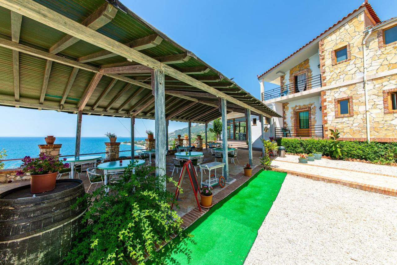 Hotel "San Saena " Radhime Exterior photo